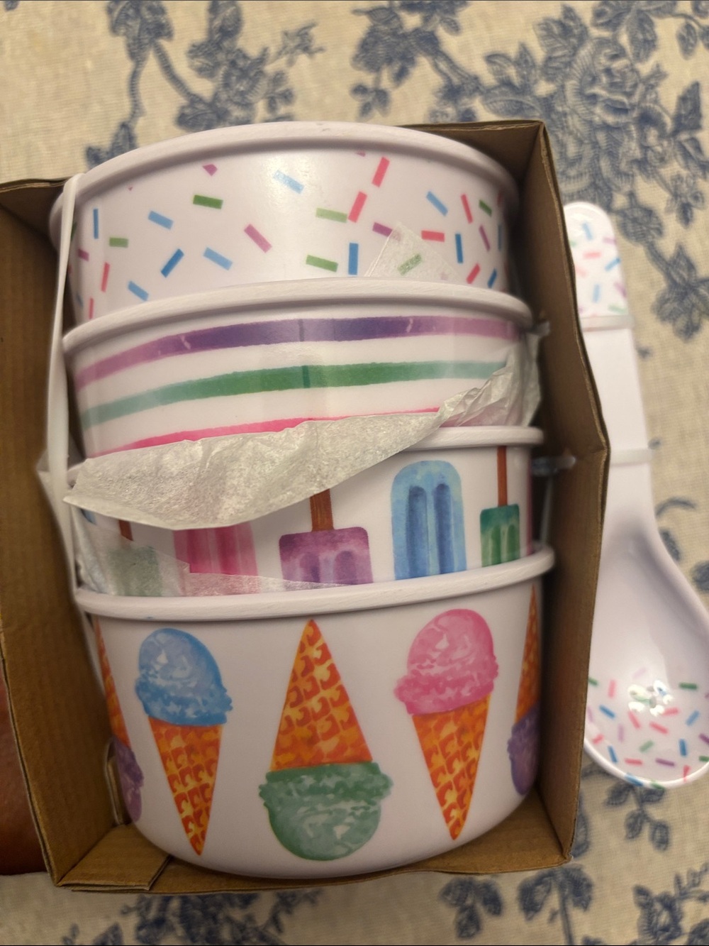 Smart Living Colorful Ice Cream Bowl & Spoon Set